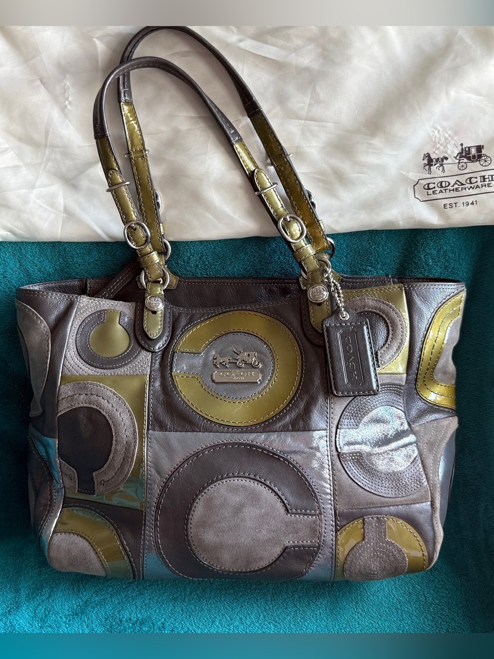 Coach Mia Op Art Leather Patent Leather Suede Patchwork Shoulder Tote EUC